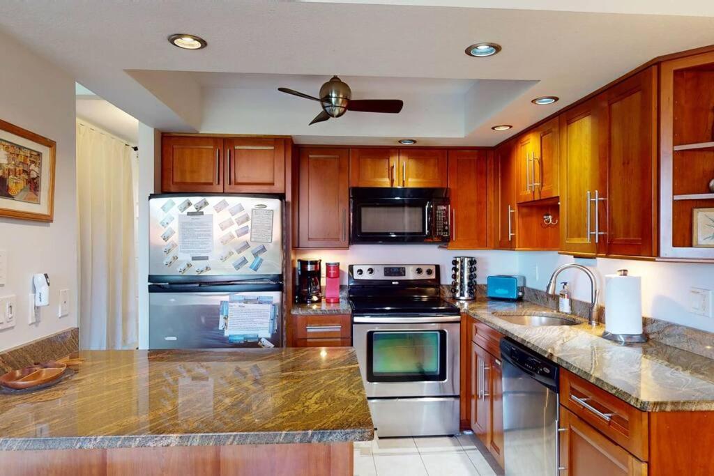 Magnificent Sunsets And Ocean Views At Luana Kai Apartment Kihei Exterior photo